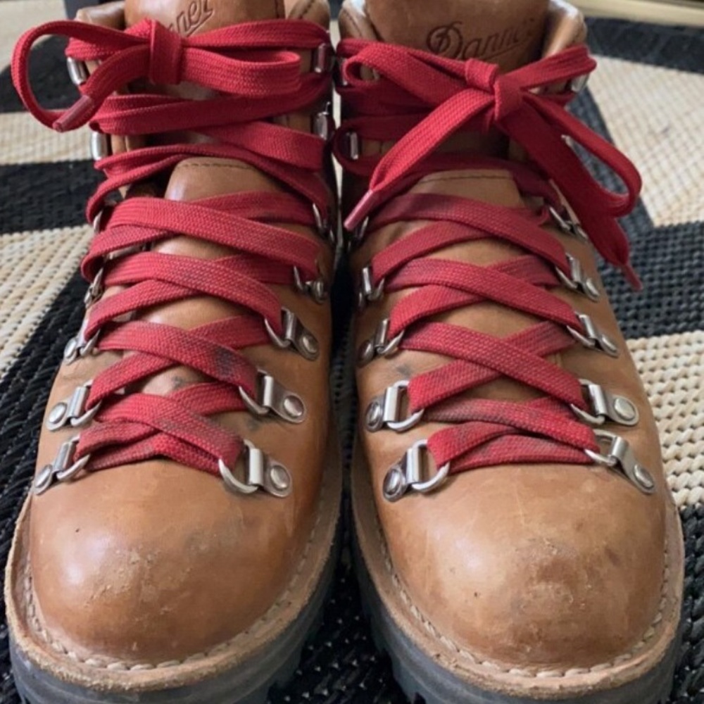 Danner Mountain Light Women’s Size 7.5